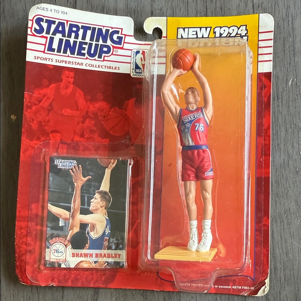 1994 Sixers Shawn Bradley Red Basketball Figure